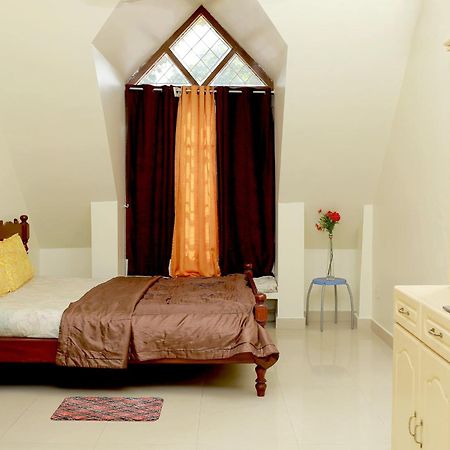 Leelu Homestay Kochi Eksteriør billede